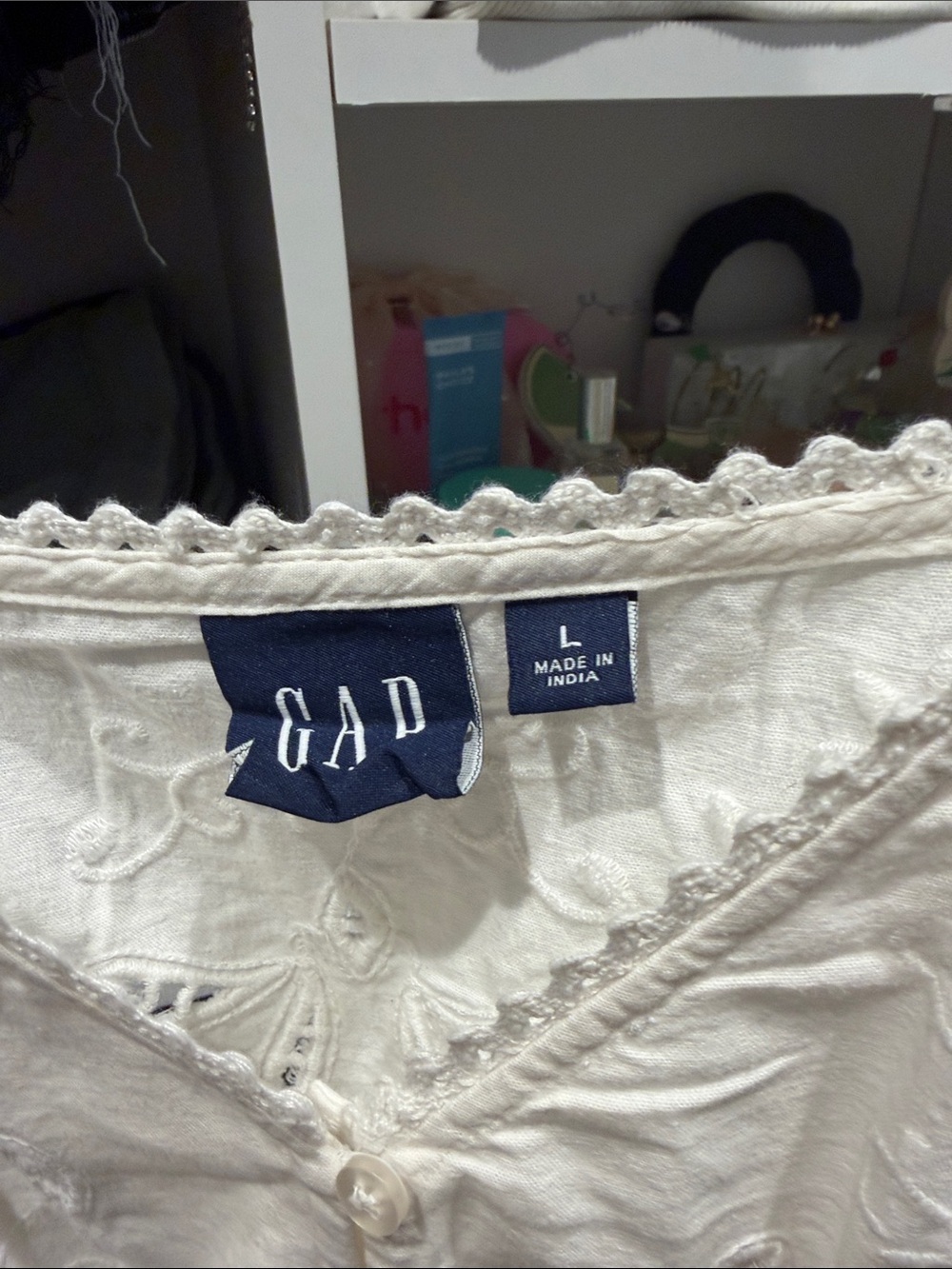 GAP White Embroidered Cotton Eyelet Camisole - Picture 2 of 4
